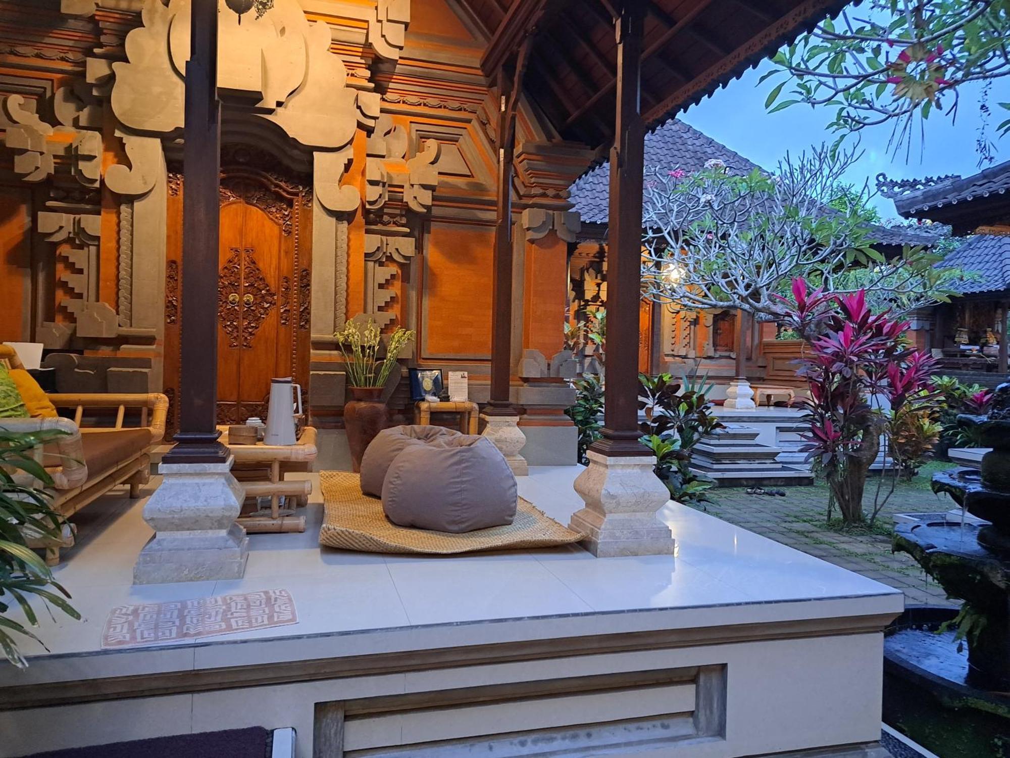 Sahadewa House Otel Ubud Dış mekan fotoğraf