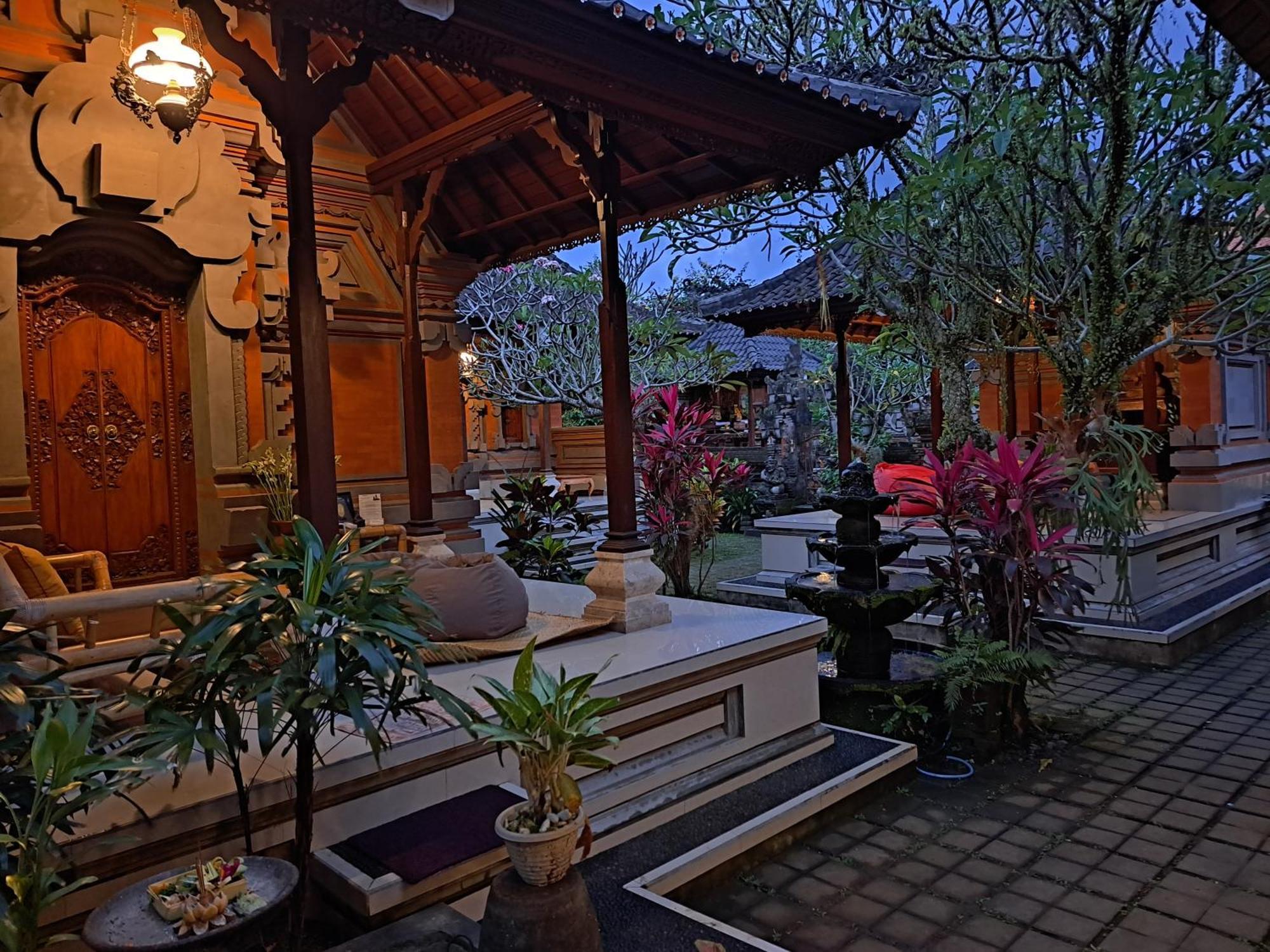 Sahadewa House Otel Ubud Dış mekan fotoğraf